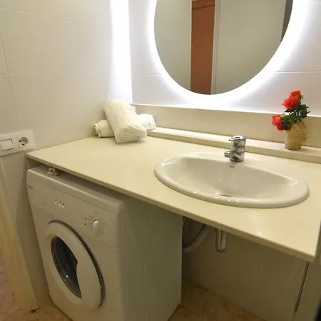 Appartement Rnet - 600 Llevant 04-06 B *
