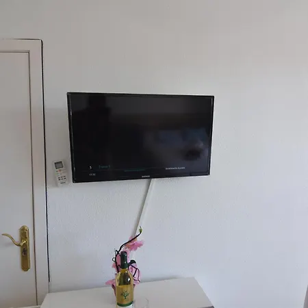 Rnet - 600 Llevant 04-06 B Apartman
