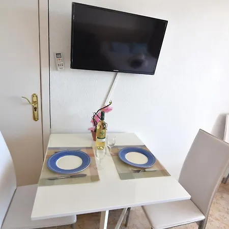 Rnet - 600 Llevant 04-06 B Apartman